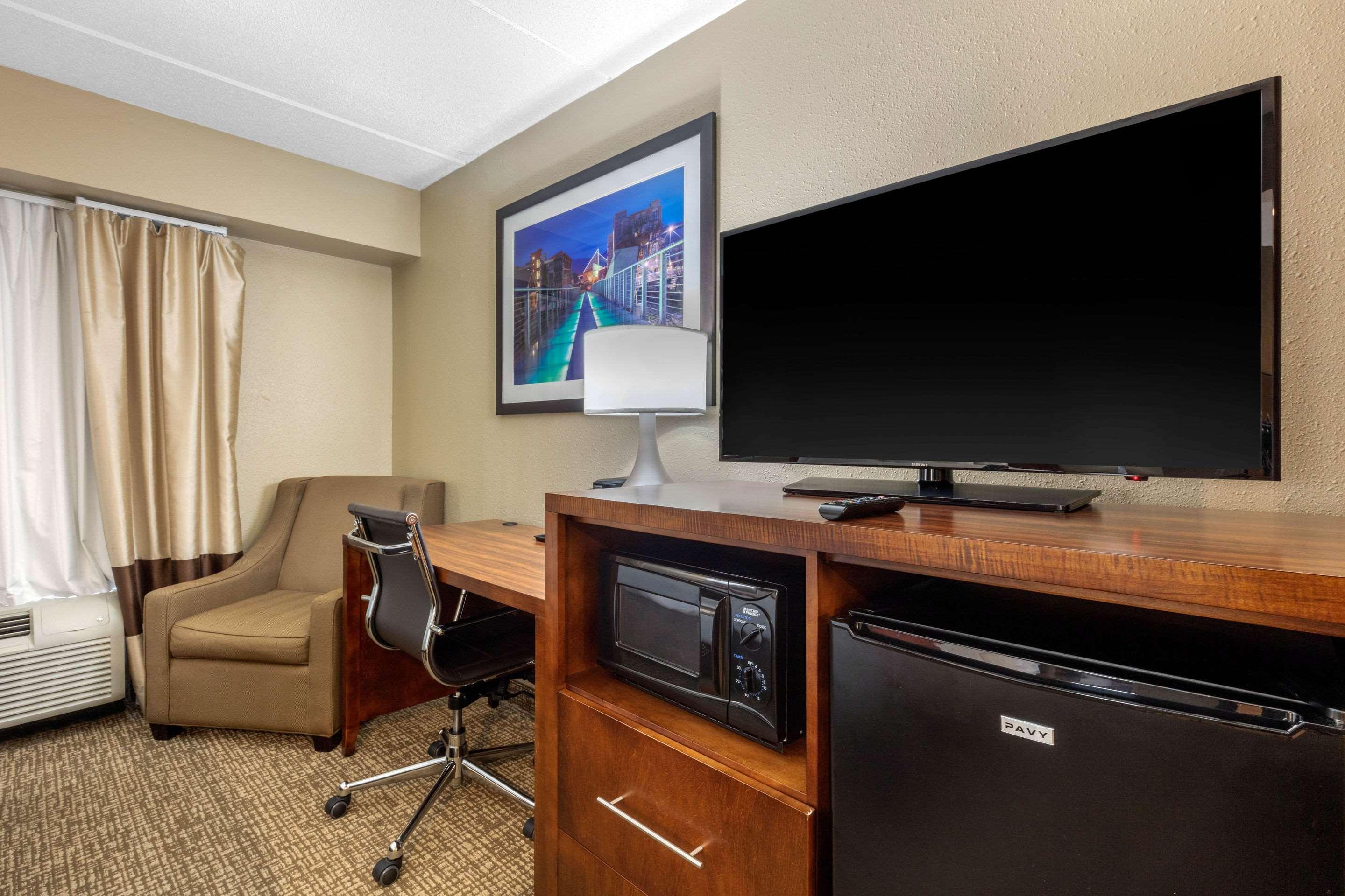 Comfort Inn & Suites Hamilton Place Чаттануга Экстерьер фото