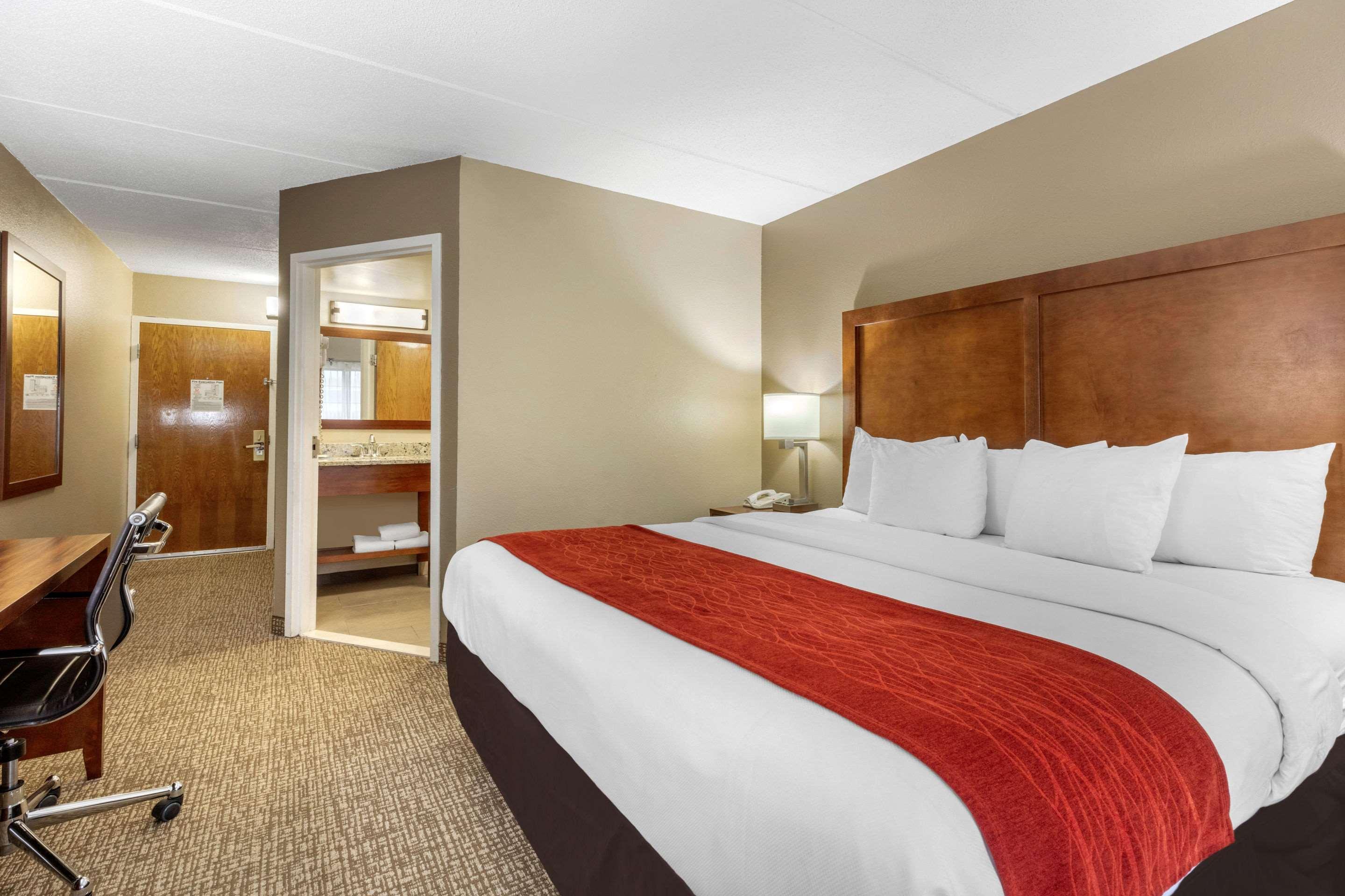 Comfort Inn & Suites Hamilton Place Чаттануга Экстерьер фото