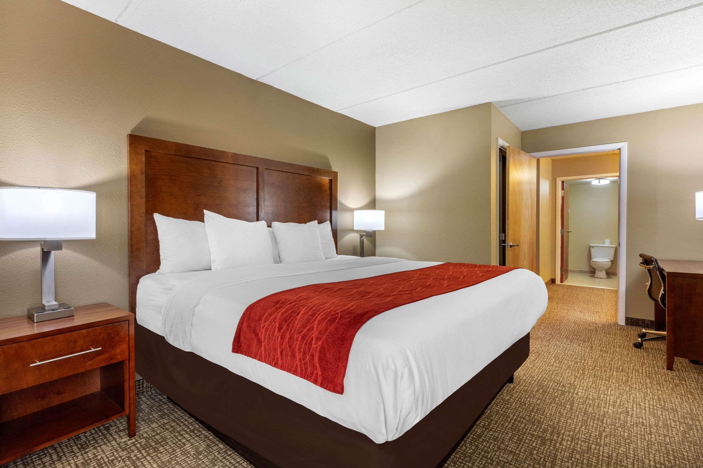 Comfort Inn & Suites Hamilton Place Чаттануга Экстерьер фото