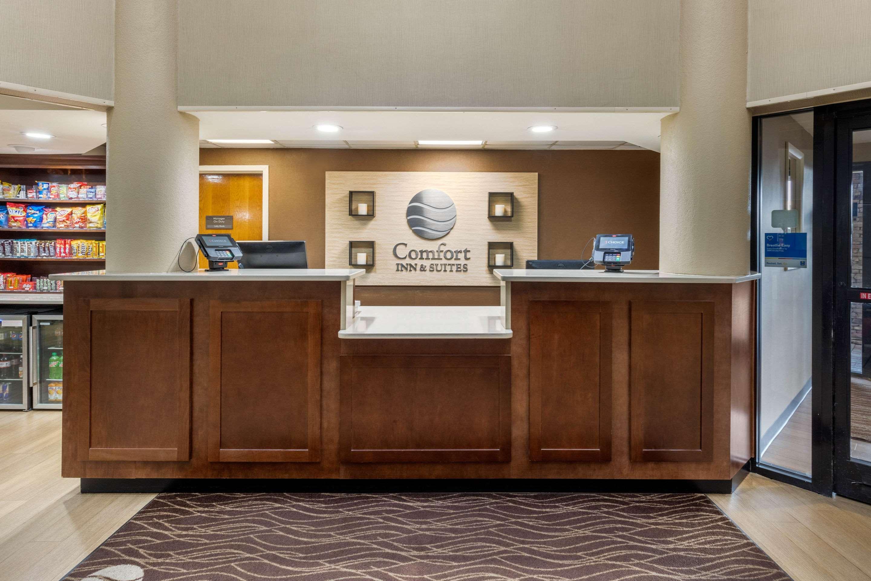 Comfort Inn & Suites Hamilton Place Чаттануга Экстерьер фото
