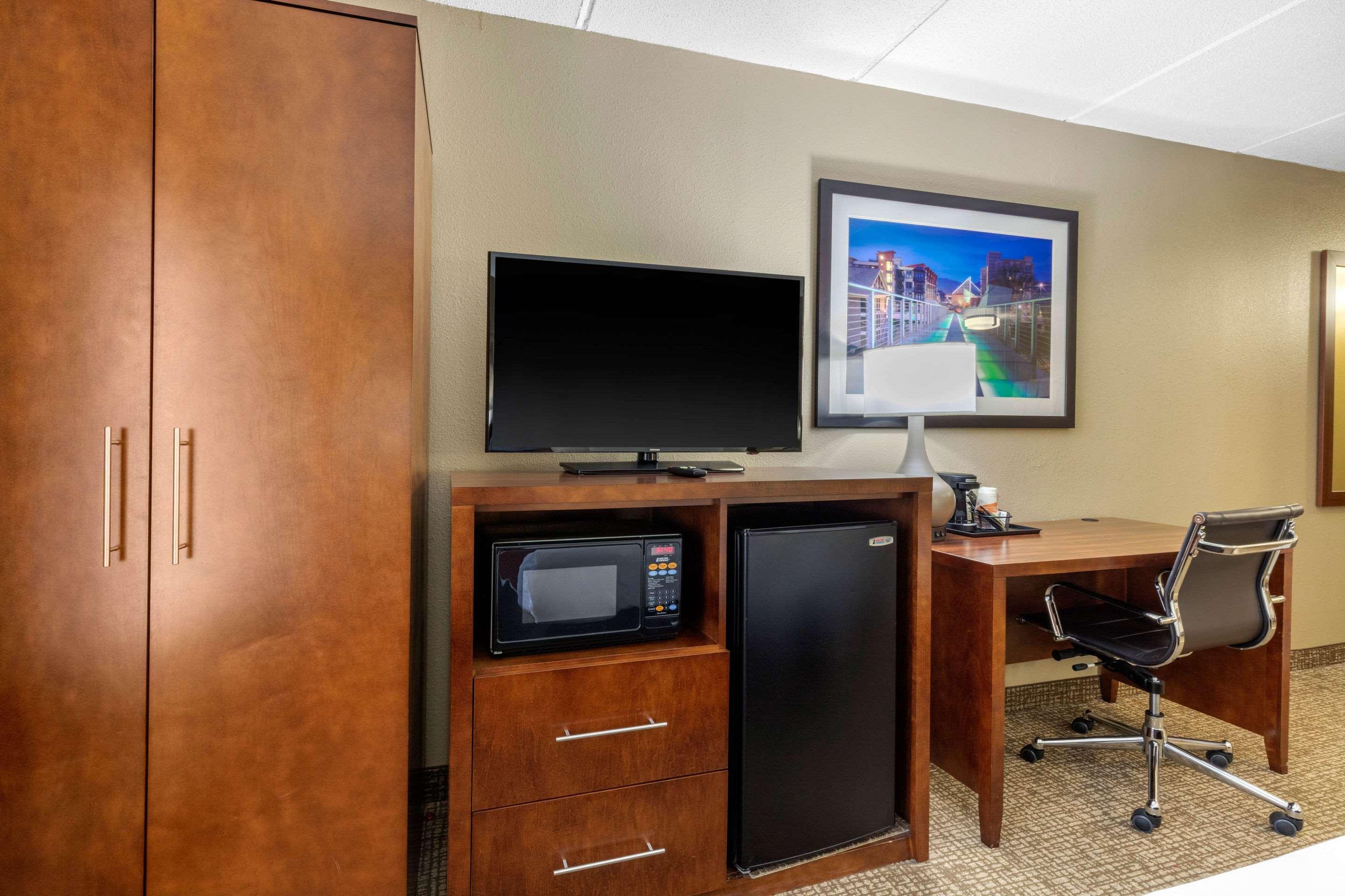 Comfort Inn & Suites Hamilton Place Чаттануга Экстерьер фото