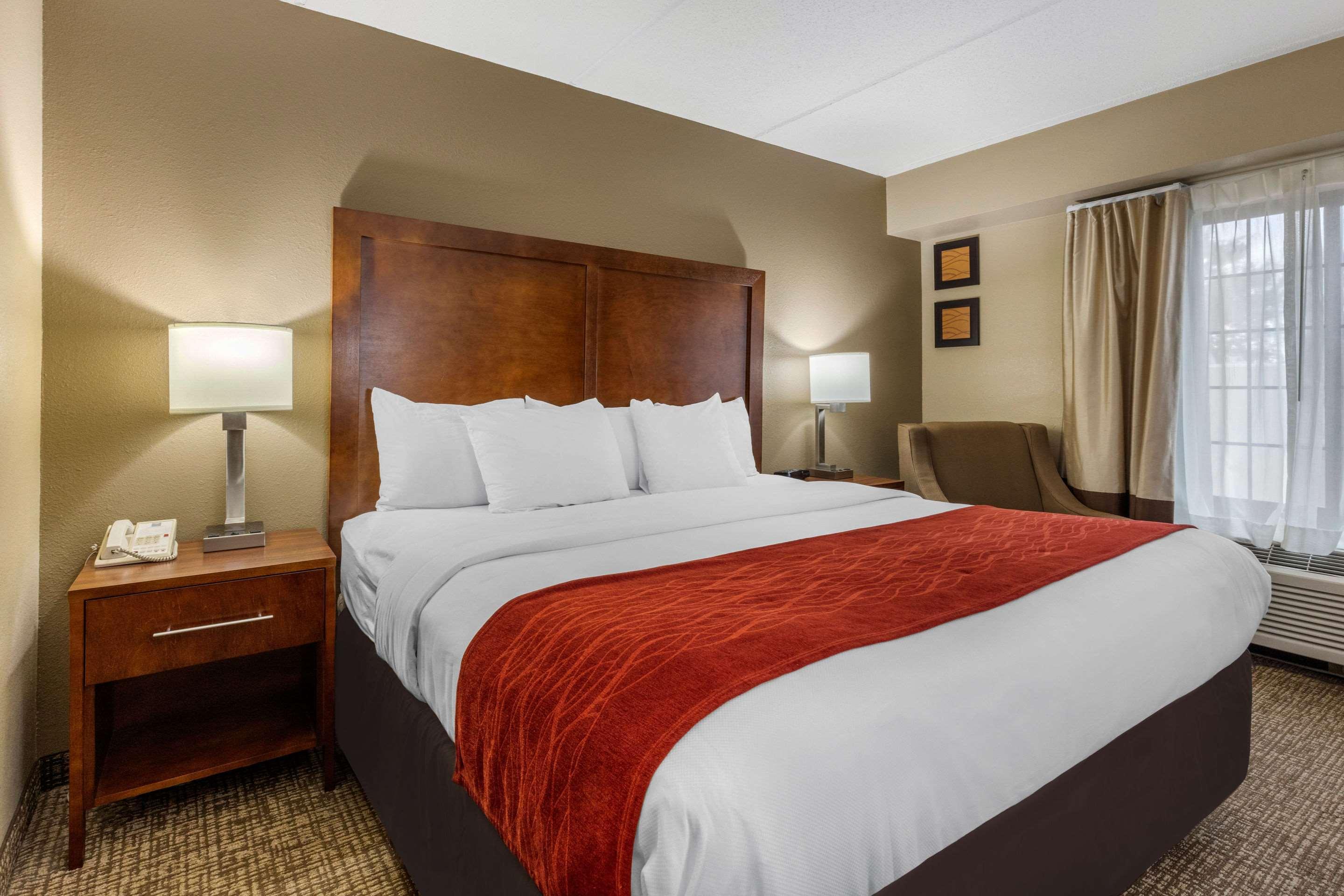 Comfort Inn & Suites Hamilton Place Чаттануга Экстерьер фото